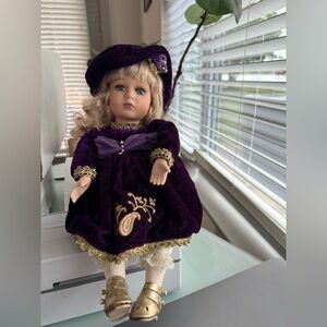 Dan Dee Collector's Choice Tiffany Wind-up Musical Porcelain Doll Purple Dress
